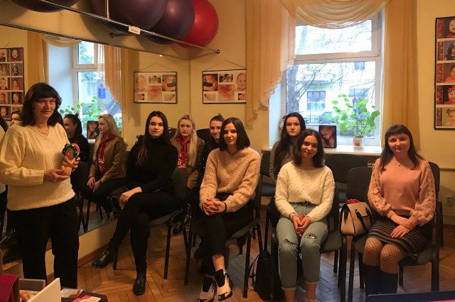 Цікава та пізнавальна розповідь  про планування сім'ї